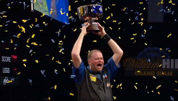 van Barneveld- zwycięzca Grand Slam of Darts 2012